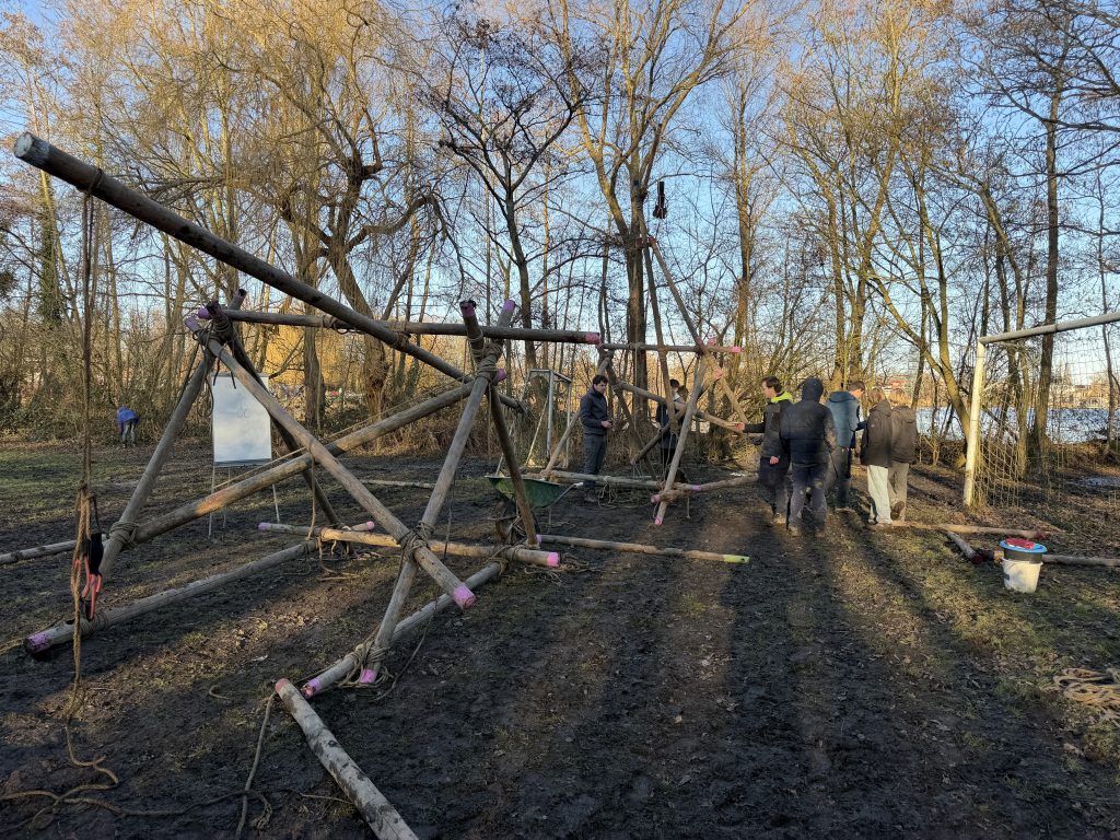 26-02-14 16-30-28 4089